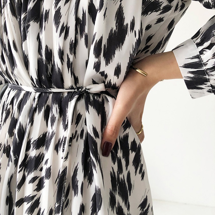 モックネック Aライン 膝丈 プリーツ ワンピース