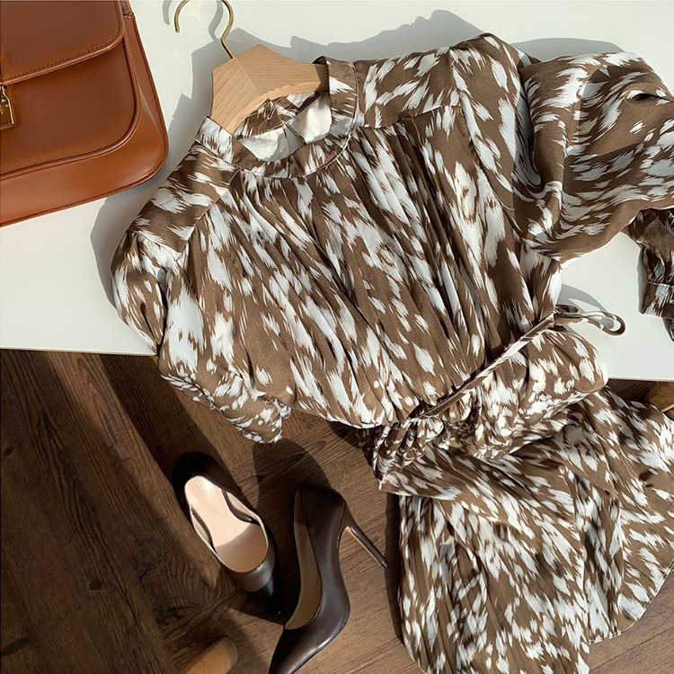 モックネック Aライン 膝丈 プリーツ ワンピース