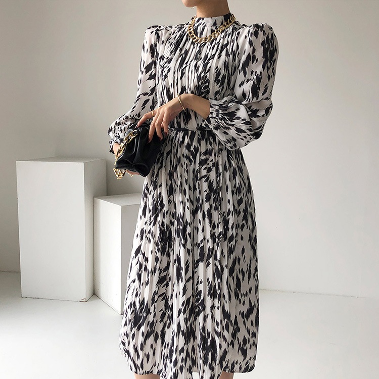 モックネック Aライン 膝丈 プリーツ ワンピース