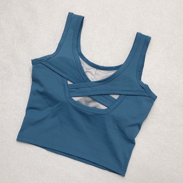 パッド付き ショート丈 タンクトップ ヨガウエア