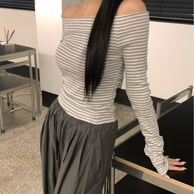 poluaura オフショルダー長袖トップス 新品タグ付き SLY | 【完売カラーの再販予約スタート！】OFF SHOULDER CUT