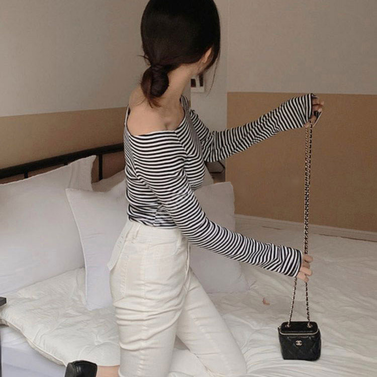 ボーダー柄 オフショルダー 長袖 Tシャツ