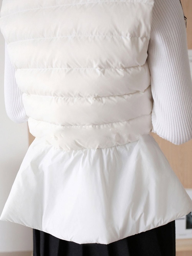 裾フリル フェミニン ダウンベスト ゴルフウェア