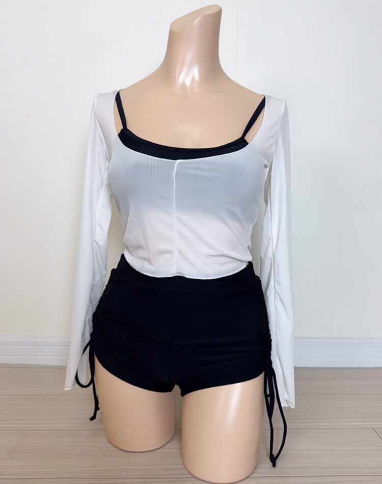 長袖トップス付き 3点セット ショートパンツ ビキニ 水着

