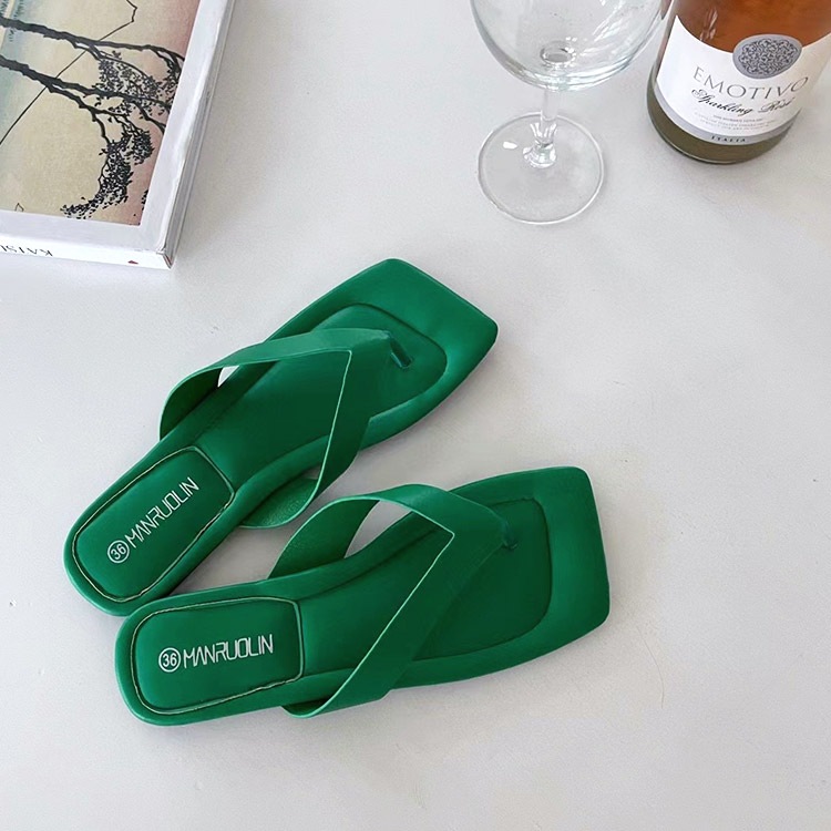 スクエアトゥ フラット トングサンダル