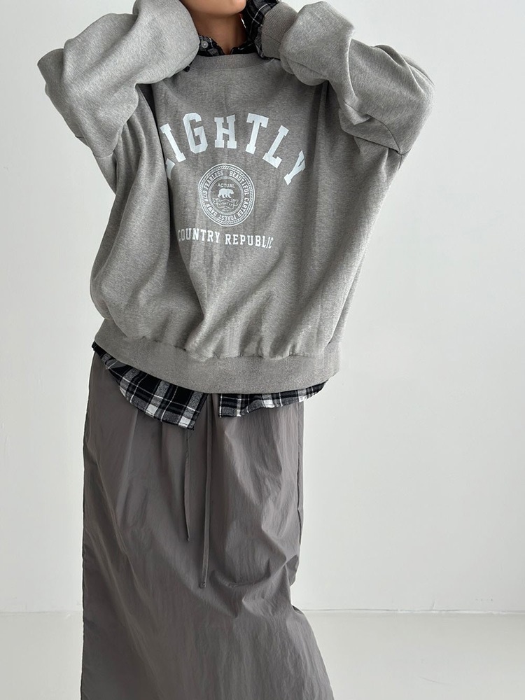 英字プリントロゴ ゆったり スウェット トップス