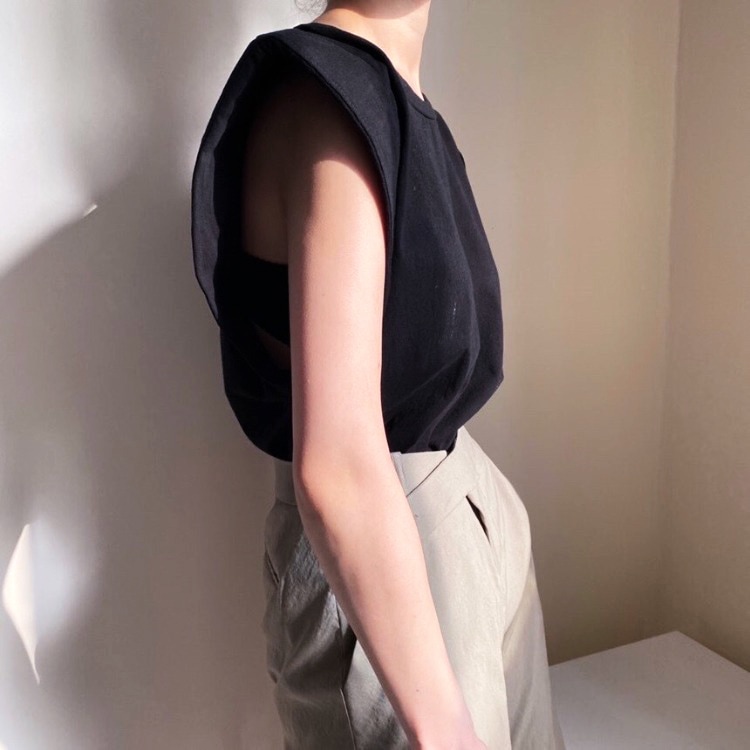 キャップスリーブ パワーショルダー タンクトップ | レディース