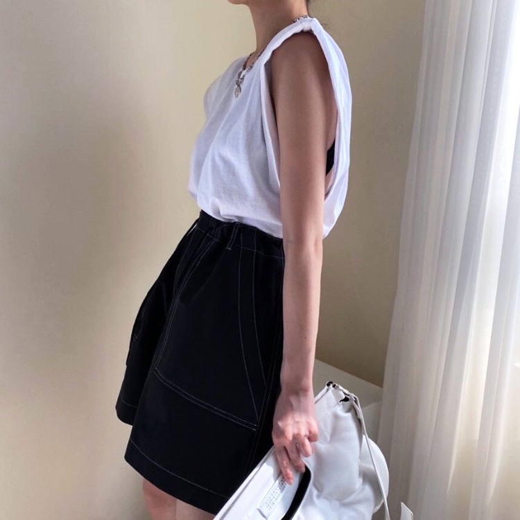 キャップスリーブ パワーショルダー タンクトップ