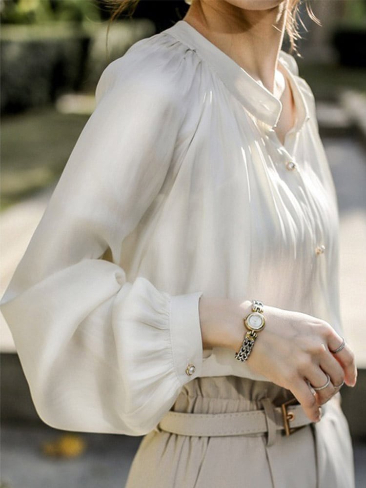 ツルんツルん！サテン！ブラウス 魅せブラトップス ピタットスリットタイトスカート 400円OFFクーポン シャツ ブラウス サテン レディース 2タイプ シャツブラウス 長袖 ワイシャツ タックイン カッターシャツ 襟付き トップス  フォーマル スーツインナー ショート ノーアイロン 着痩せ 光沢感 上品 大人 フェミニン きれいめ 仕事 面接 OL ビジネス 一部即納 |