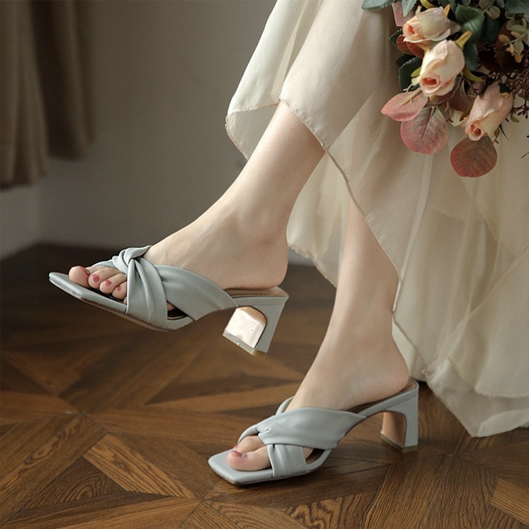 パウダーカラー クロスベルト スクエアトゥ ミュール