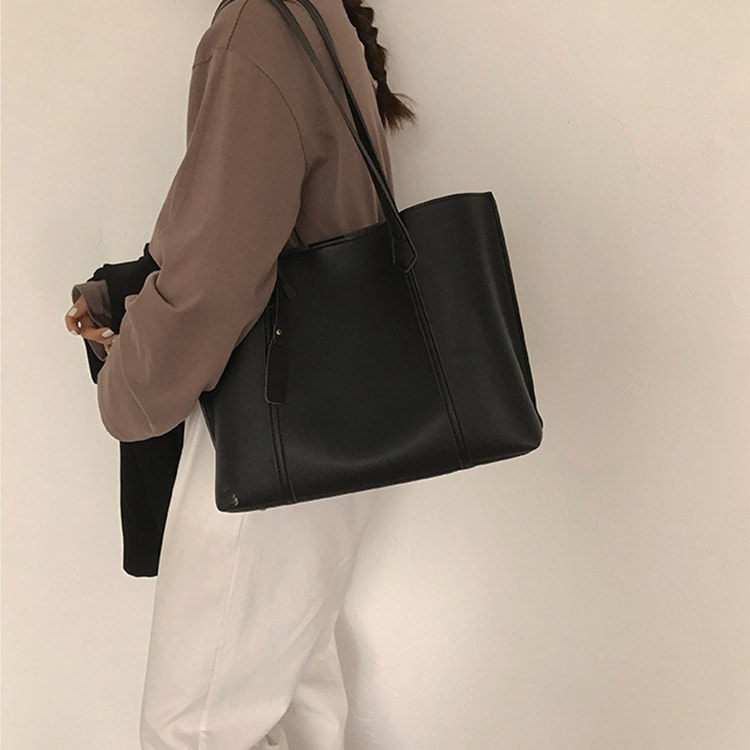 スクエア型 シンプル 大容量 トートバッグ