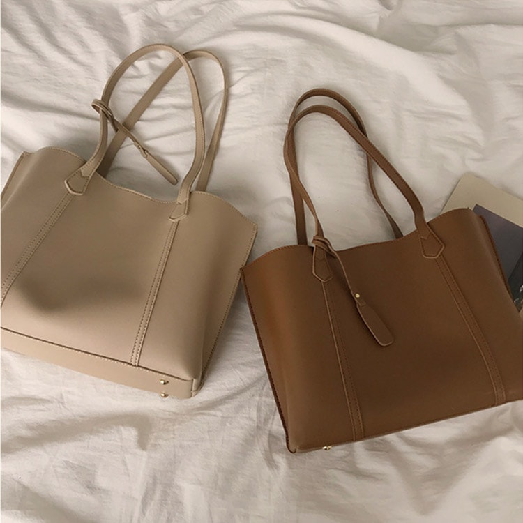 スクエア型 シンプル 大容量 トートバッグ