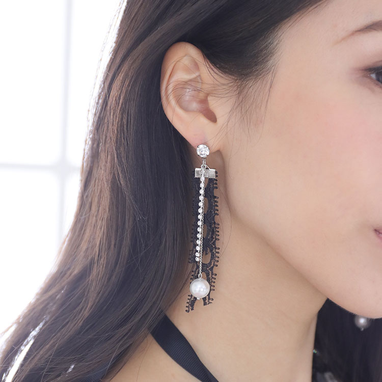 メール便送料無料 チェーン ピアス  揺れる