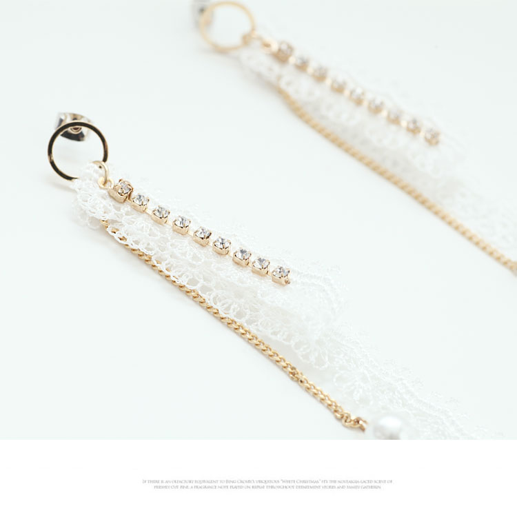 メール便送料無料 チェーン ピアス  揺れる