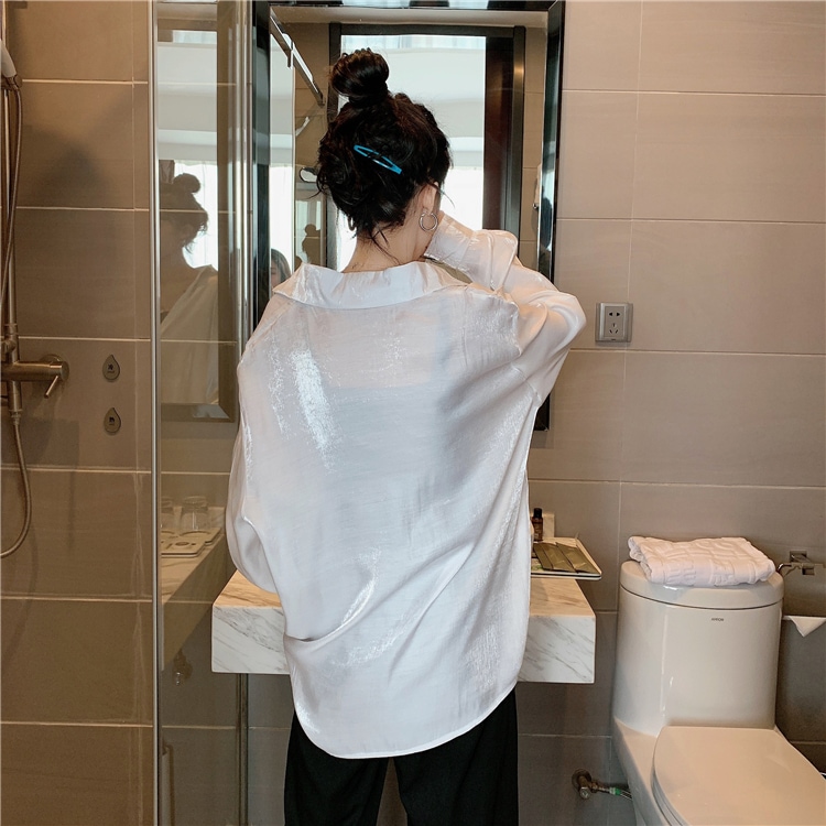 ツヤ感 サテン 長袖 ブラウス