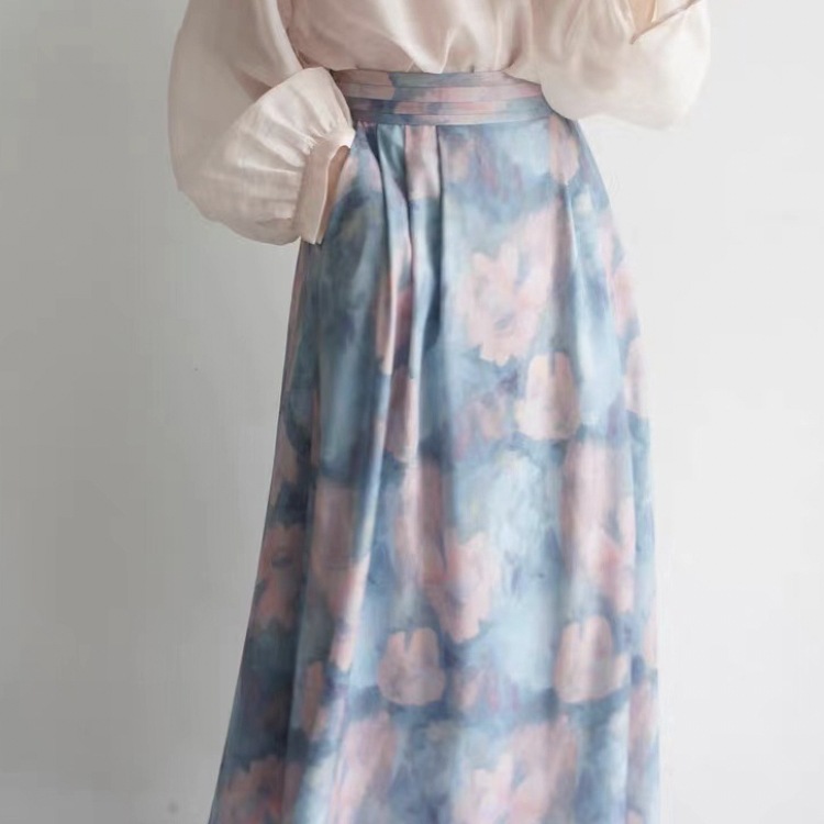 ふんわり花柄 きれいめ Aライン ミモレ丈スカート