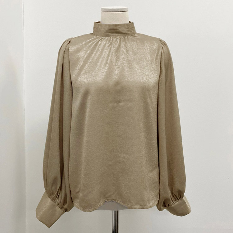 ボリューム袖 ハイネック サテンブラウス
