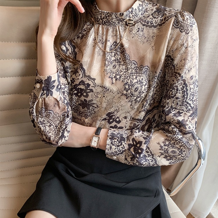 レース柄プリント モックネック 長袖ブラウス