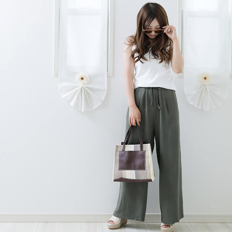 キレイ系ゆったりシルエット リネンワイドパンツ