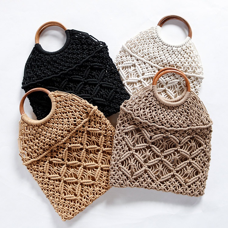 透かし編みがおしゃれなかご編みバッグ