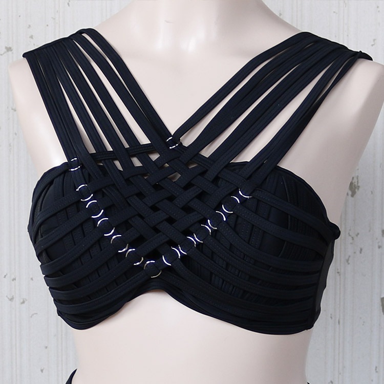 韓国水着 胸元クロスでセクシーなネット編み ビキニ