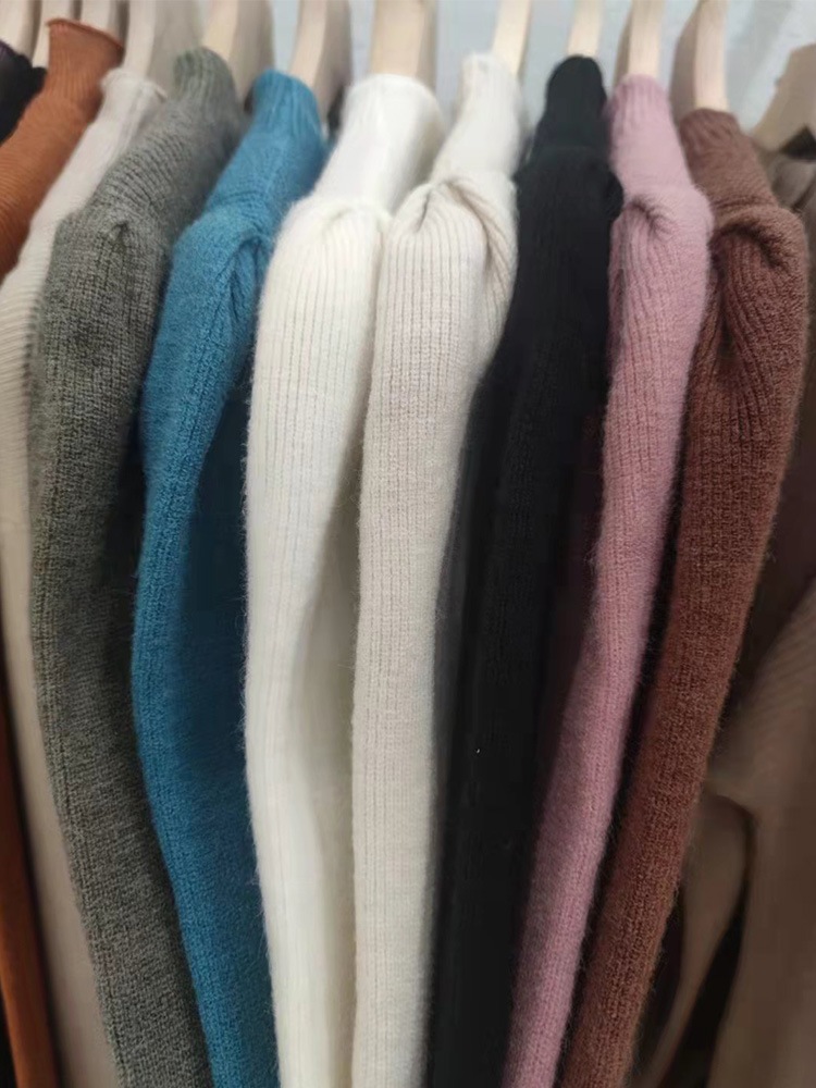 パフスリーブ ハイネック ニットトップス