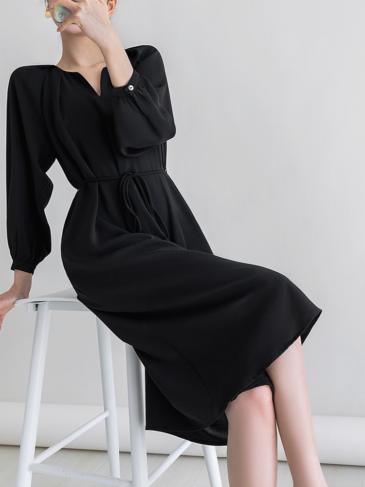 シンプル キーネック ミモレ丈 ゆったり ワンピース