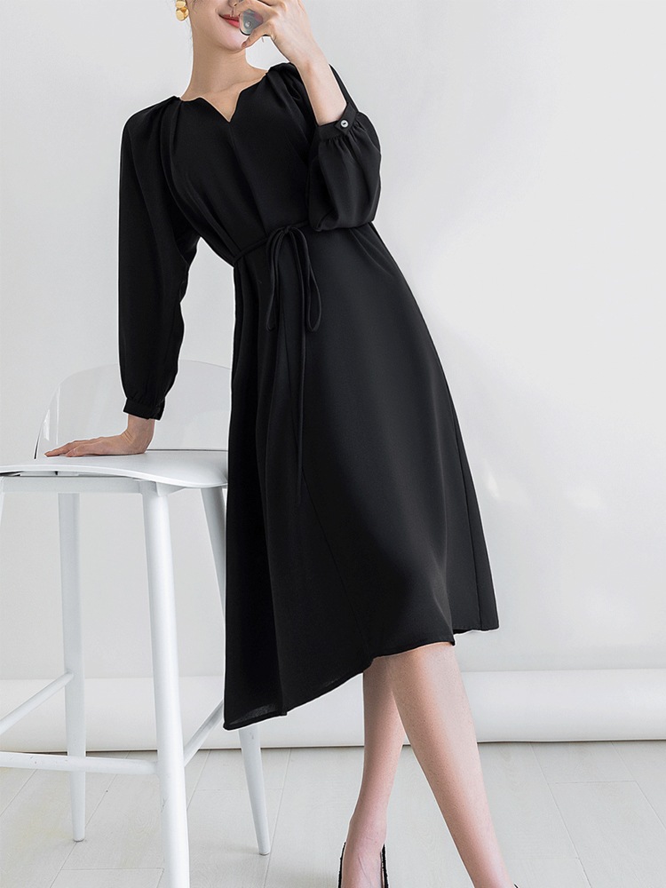 シンプル キーネック ミモレ丈 ゆったり ワンピース