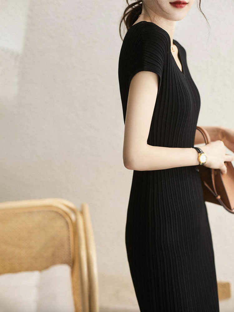 エレガントフィット リブニット タイトワンピース