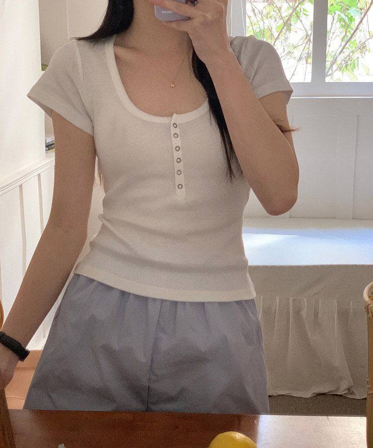 半袖 ヘンリーネック ショート丈 Tシャツ