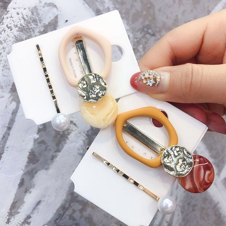 アクセサリーのようなヘアアクセサリー