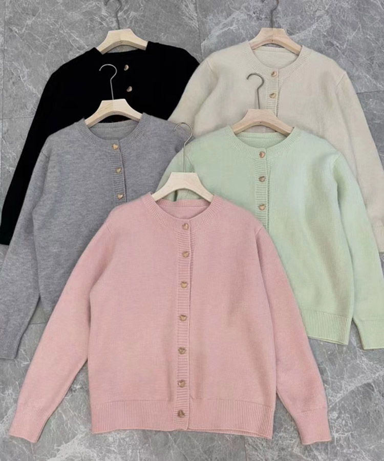 ハート形 金ボタン ふんわり 長袖 ニットカーディガン