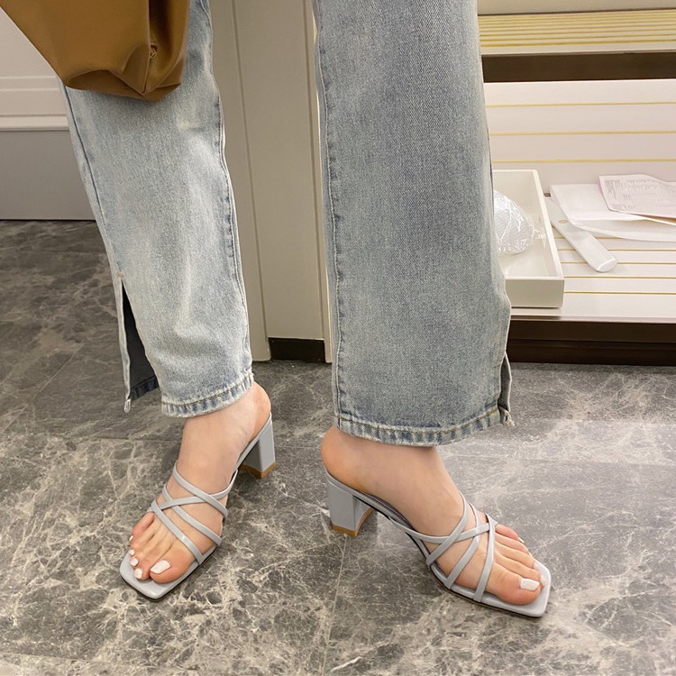 ストリング チャンキーヒール サンダル