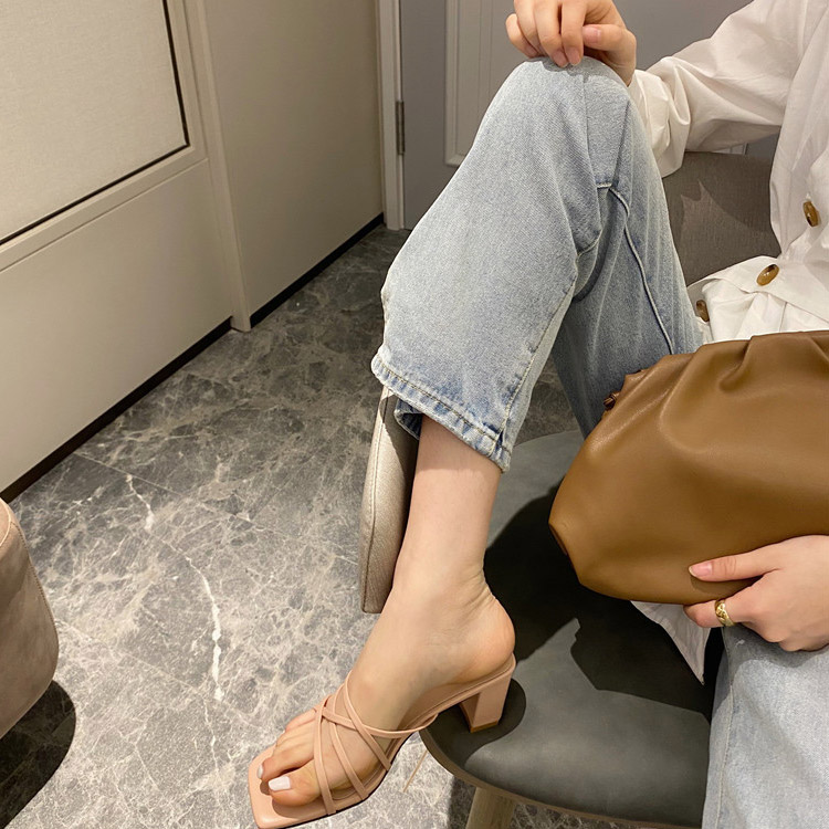 ストリング チャンキーヒール サンダル