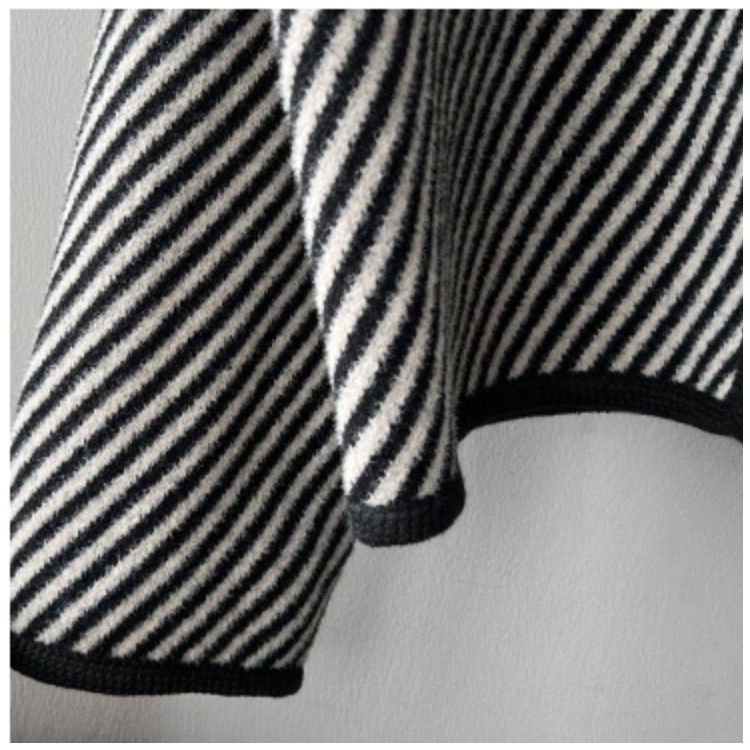 アンシンメトリー ボーダー柄 ノーカラー ジャケット コート