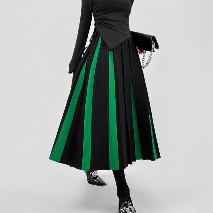 バイカラーストライプ ロング丈 プリーツ ニットスカート