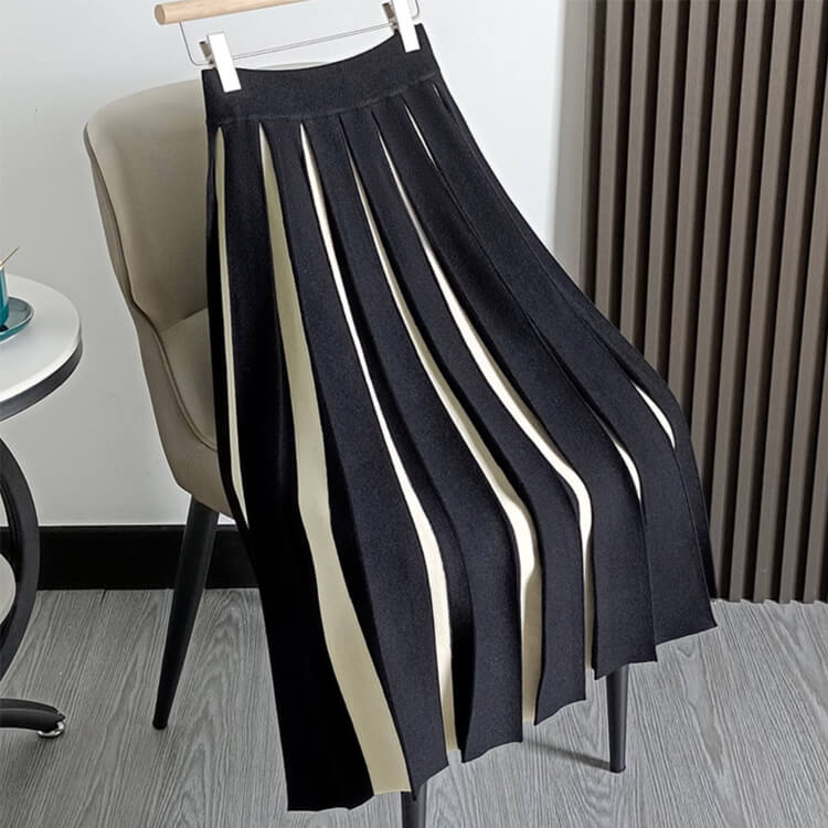 バイカラーストライプ ロング丈 プリーツ ニットスカート