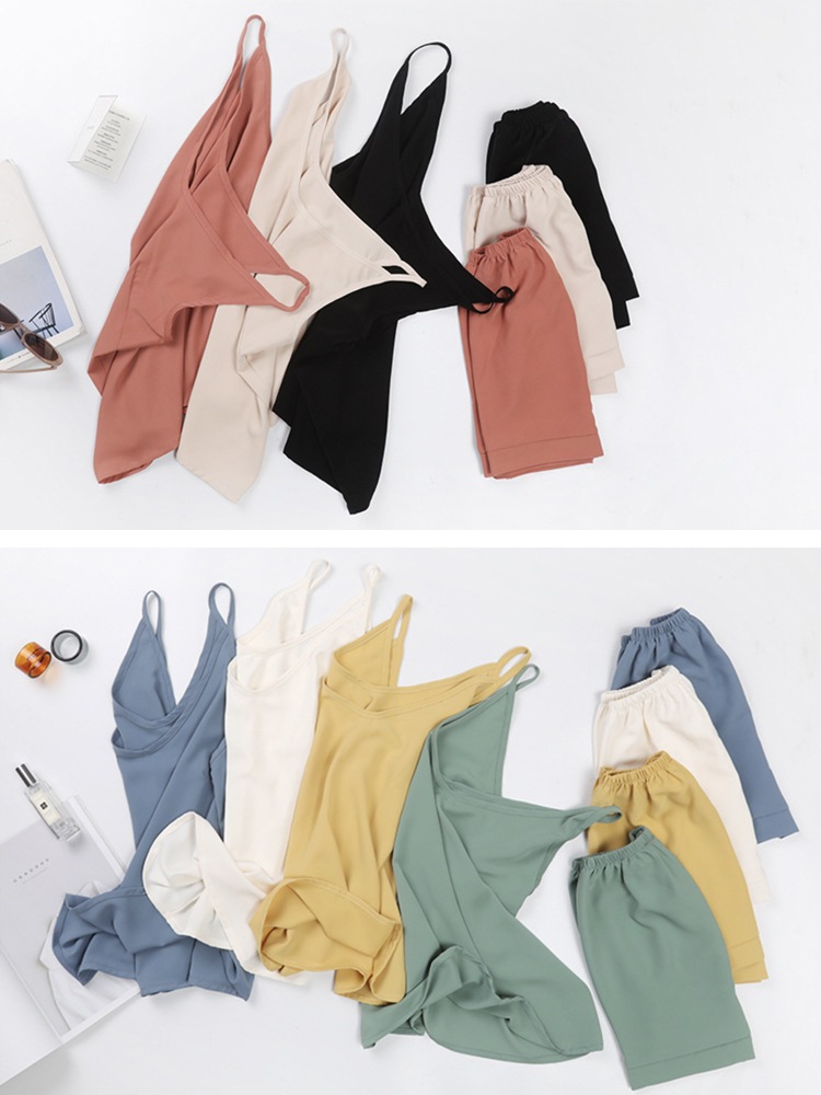 Vネック キャミソール ショートパンツ サテン ルームウエア