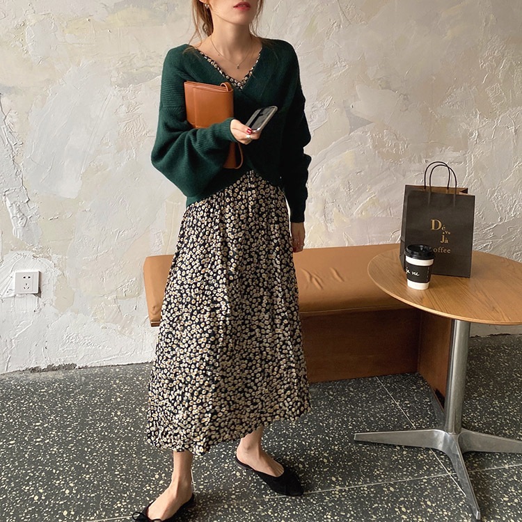 Vネック 花柄 ミモレ丈 ワンピース