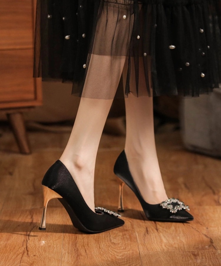 ビジュ バックル ハイヒール サテン パンプス