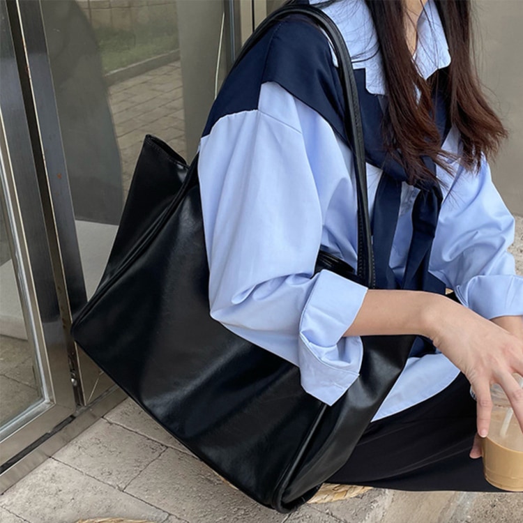 ソフトレザー シンプル 大きめ トートバッグ