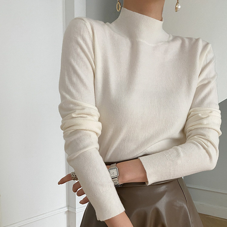 ゆったりシンプル ハイネック ニットトップス