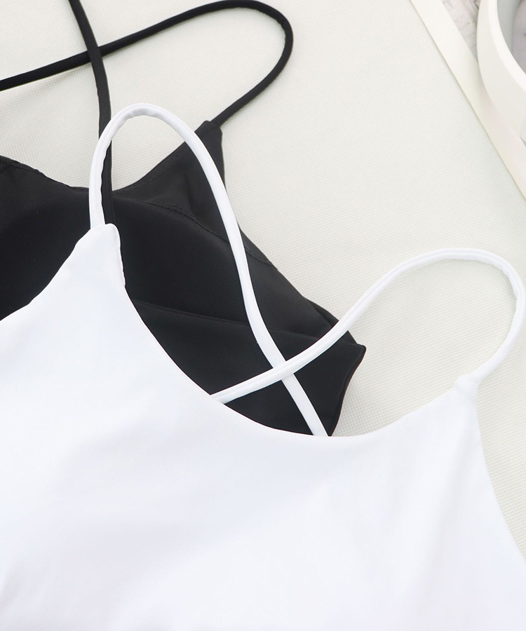 バッククロス ショート丈 カップ付き ブラトップ 

