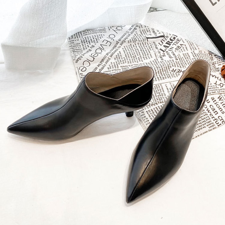 ピンヒール Vカット ハイヒール ブーティー