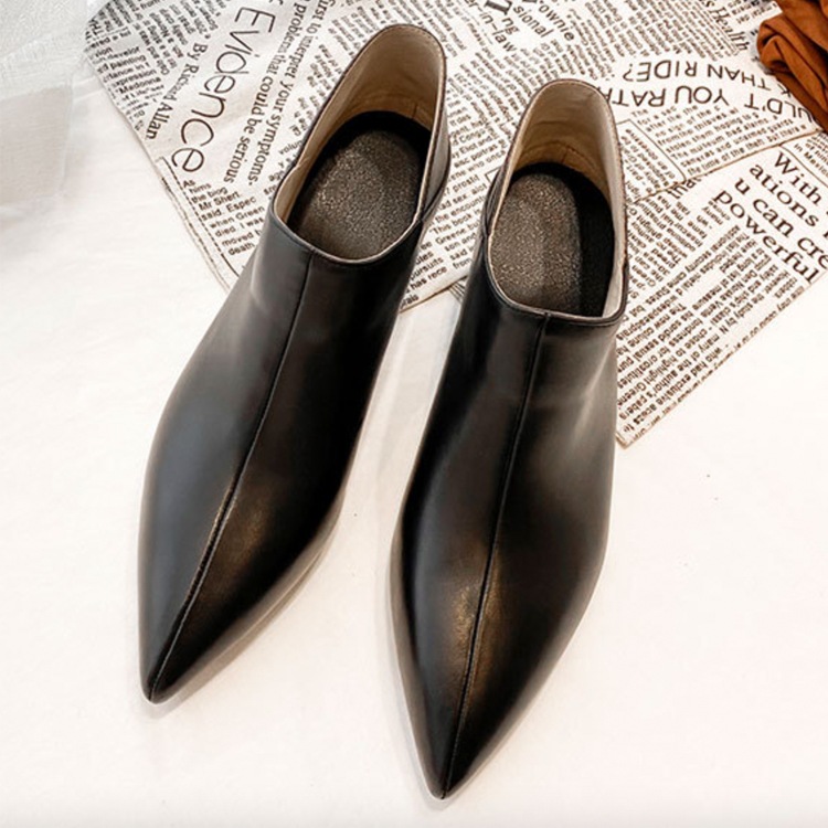 ピンヒール Vカット ハイヒール ブーティー