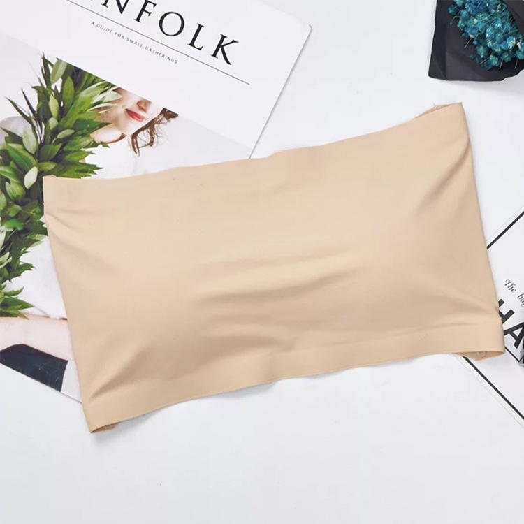 谷間が見えない シームレス ストラップレス ブラ