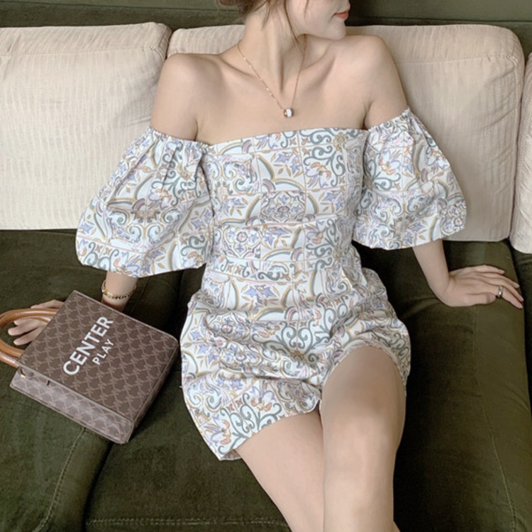 プリント柄 ボリューム袖 ショート丈 サロペット