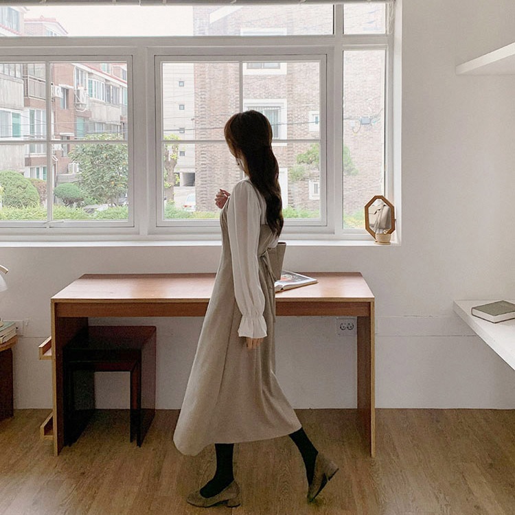 2点セット フリル長袖ブラウス ミモレ丈キャミワンピース