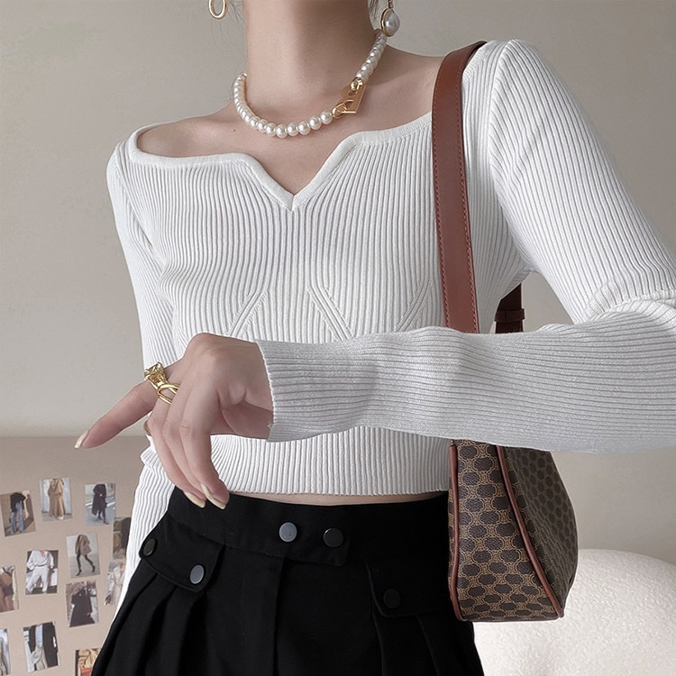 エレガントフィット デコルテ見せ ニットトップス