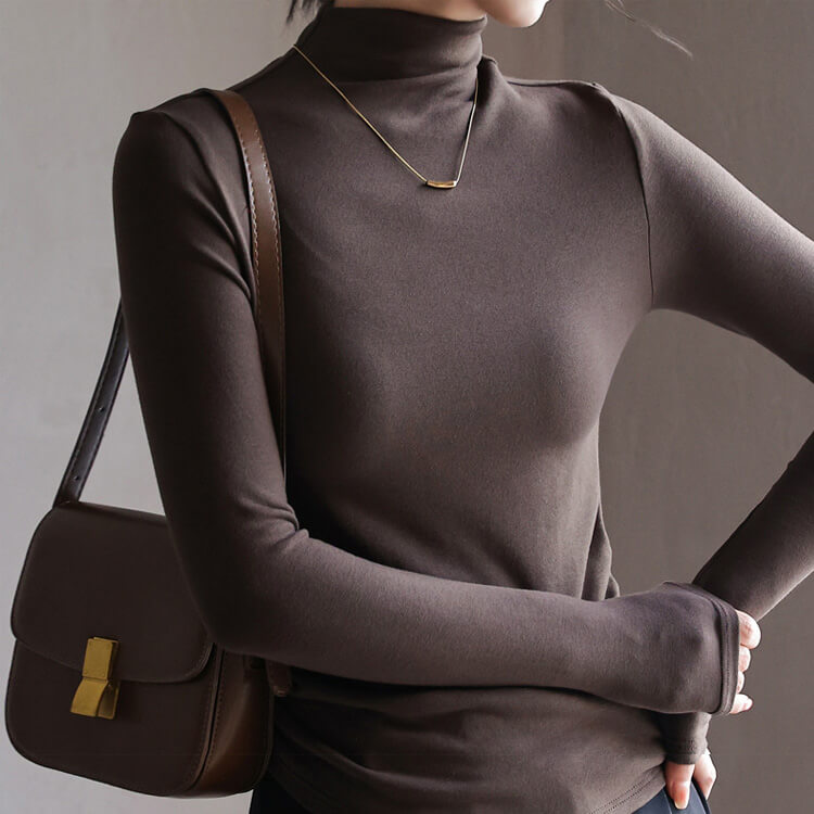 滑らかな肌触り ハイネック 長袖 カットソー